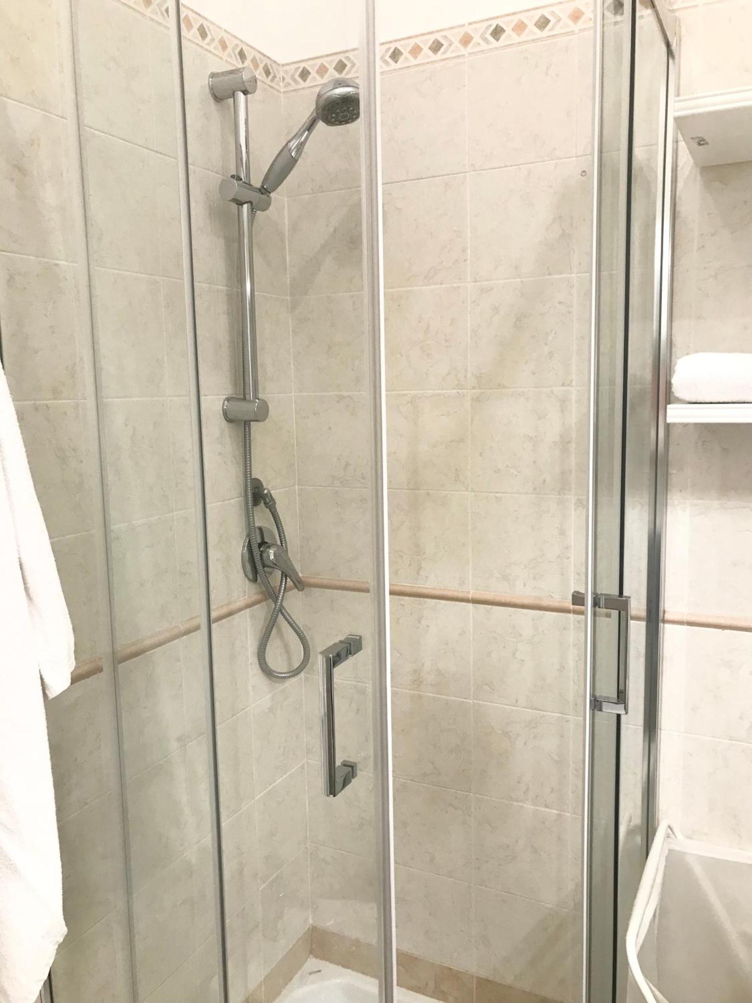 Largo Cannizzaro Apartments ماتزيو المظهر الخارجي الصورة